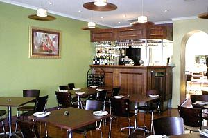 Upton Hill VIC Restaurant Find