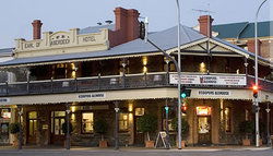 Coopers Alehouse At The Earl - Restaurant Find 0