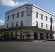 Royal Hotel - Restaurant Find