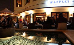 Raffles Hotel Lounge Bar - Restaurant Find 2