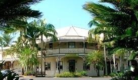 The Middle Pub - Restaurant Find 1