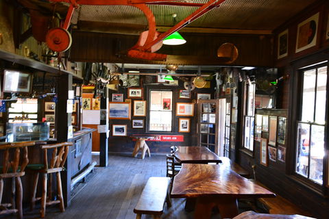 The Pub With No Beer - Restaurant Find 1