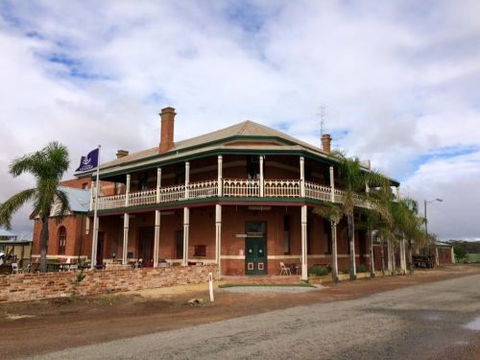 Greenhills Inn - Restaurant Find 2