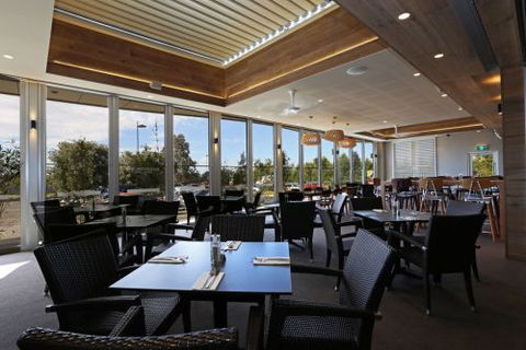 The Grovedale Hotel - Restaurant Find 1