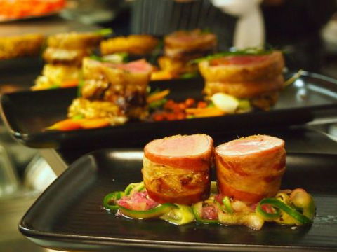 The Grovedale Hotel - Restaurant Find 3