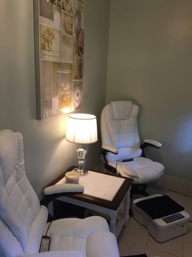 Salty Kisses Natural Therapy Centre - Restaurant Find 1