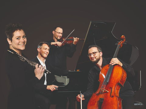 Eggner Trio And Diana Doherty - Restaurant Find 0