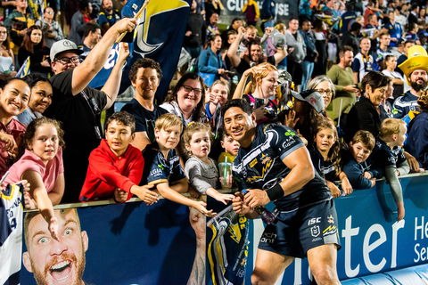 North Queensland Toyota Cowboys Versus Newcastle Knights - Restaurant Find 1