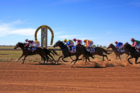 St George Cup Race - Restaurant Find 0