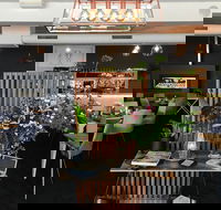 The Girl  Bull - Restaurant Find