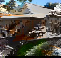 Shady Oaks Cafe