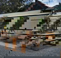 The Warburton Hotel Wesburn - Restaurant Find