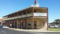 Farmers Arms Hotel