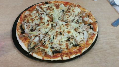Lee's Pizza & Take Away - Restaurant Find 0