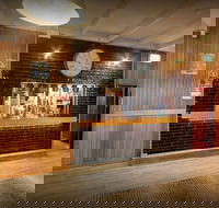 Lake Macquarie Hotel - Restaurant Find