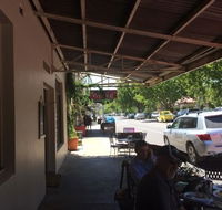 Cafe on Louee - Restaurant Find