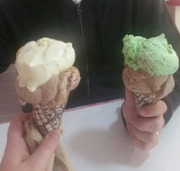 Annie's Old Fashioned Ice Cream Parlour - Restaurant Find