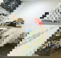 White Horse Coffee - Restaurant Find