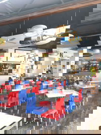 Beach House Bar  Grill