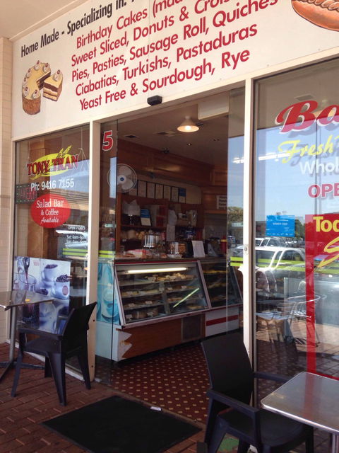 Tony Tran Bakery - Restaurant Find 0