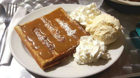 Mumma's Eats 'n' Sweets - Restaurant Find 0