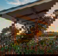 Caf in the Vines - Restaurant Find
