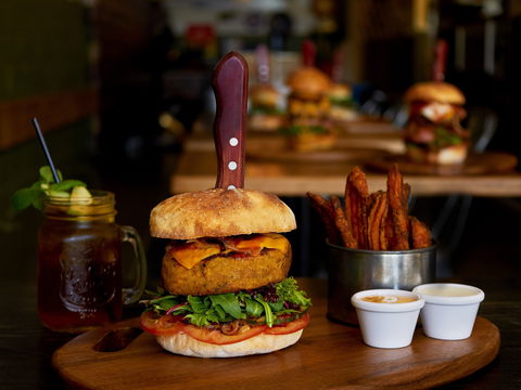 Spitfire Restaurant And Grill - Restaurant Find 2