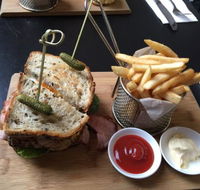5five Bakehouse Kitchen - Restaurant Find
