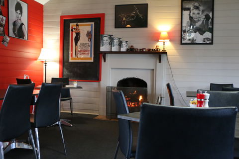 RnR's Diner - Restaurant Find 2