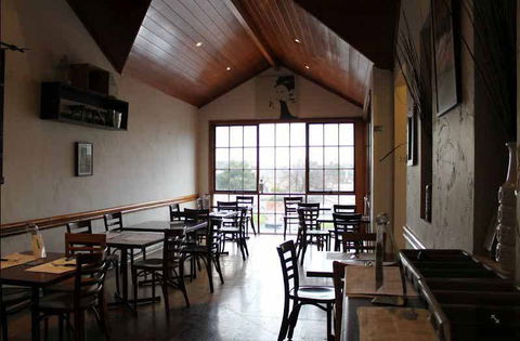 Fourteen Bridge - Restaurant Find 0