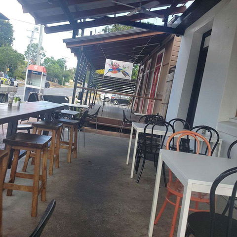 Famished On Frasers - Restaurant Find 0