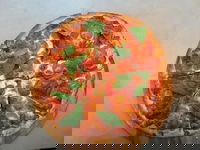 Deluxe Gourmet Pizza
