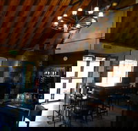 The Lion Of Waterloo Restaurant - Closed Until Further Notice - Restaurant Find