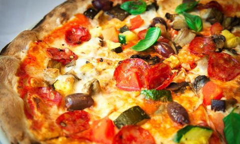 Bonnie And Clydes Pizzaria - Restaurant Find 9