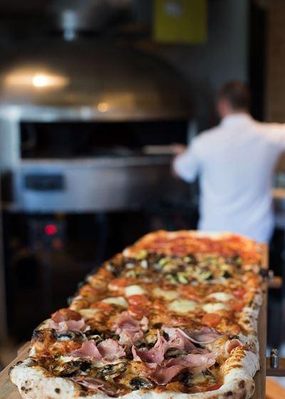 Bonnie And Clydes Pizzaria - Restaurant Find 3