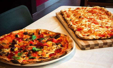 Bonnie And Clydes Pizzaria - Restaurant Find 7