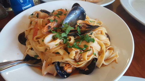 Kensington Food Hall - Restaurant Find 0