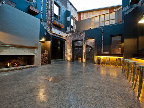 Royal Hotel Queanbeyan - Restaurant Find 2