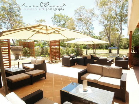 Moore Park Beach Tavern - Restaurant Find 0