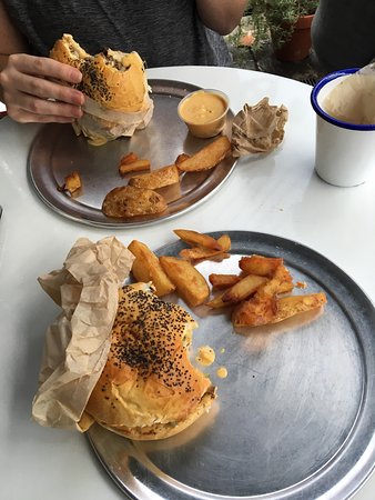Burger Frank - Restaurant Find 0