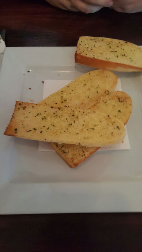 The Arch Rival Bar & Grill - Restaurant Find 5