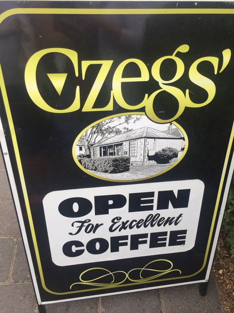 Czegs' Cafe - Restaurant Find 5