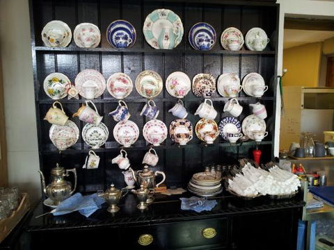 Czegs' Cafe - Restaurant Find 0