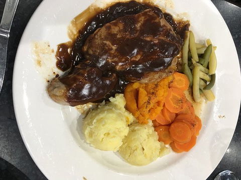 Lords Hotel Bistro - Restaurant Find 0