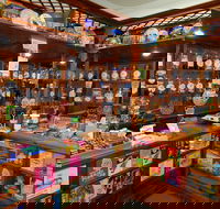 Sticky Fingers Candy Store - Restaurant Find