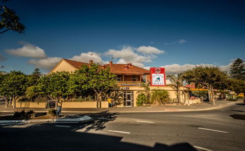 Port Noarlunga Hotel - Restaurant Find 0