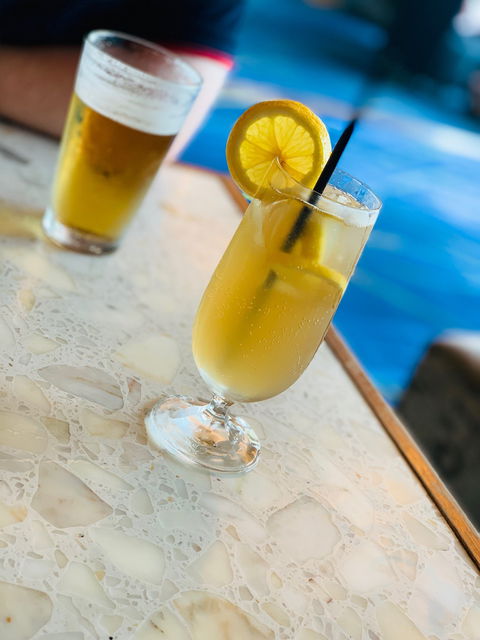 Sarins Bar & Restaurant - Restaurant Find 7