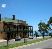 Streaky Bay Hotel - Restaurant Find