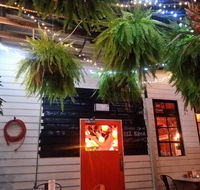 Mollies Grill Bar - Restaurant Find