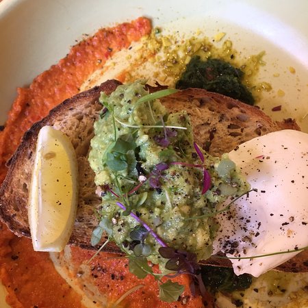 Saint James - Restaurant Find 0